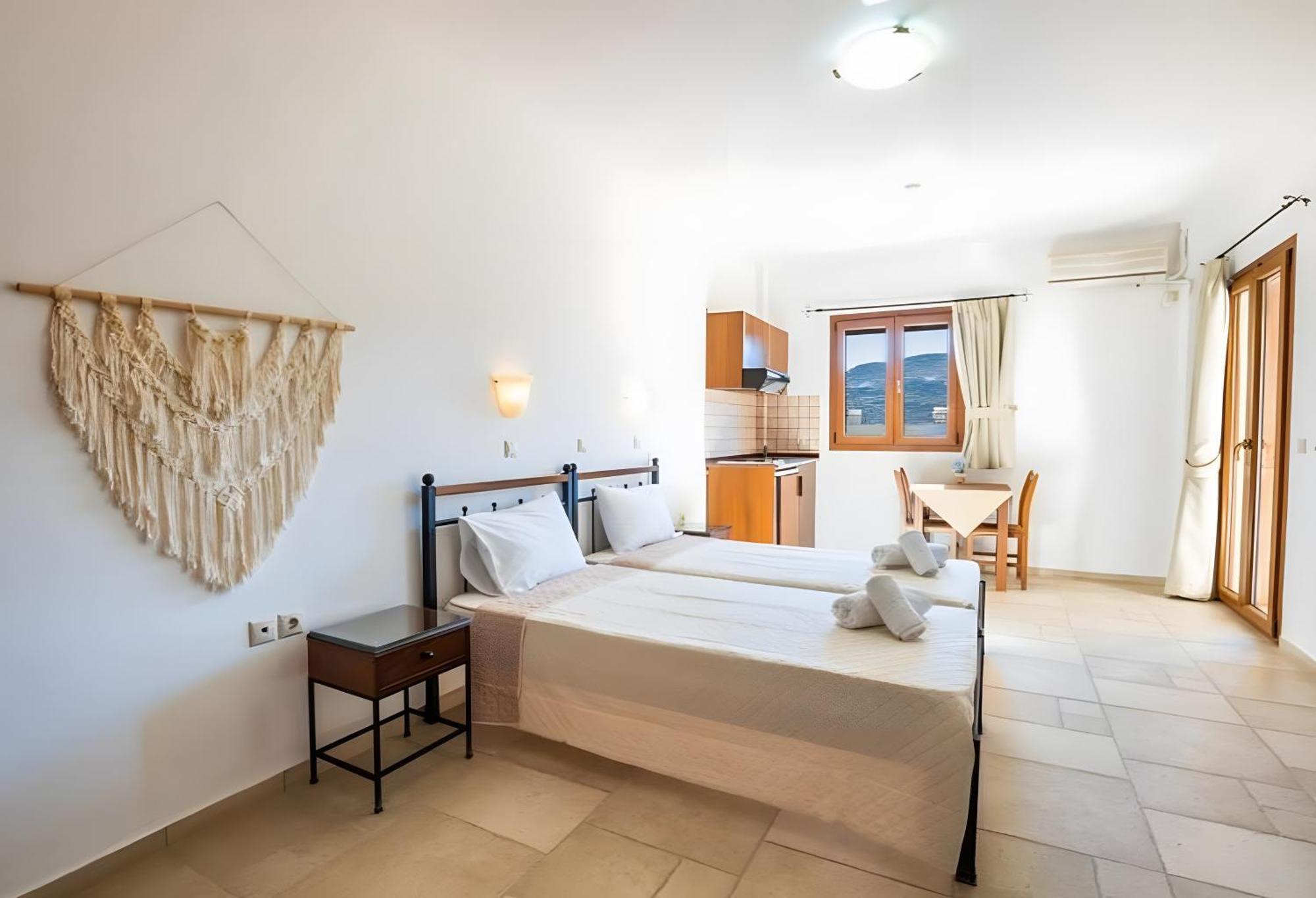 Petra Studios Karpathos Exteriör bild