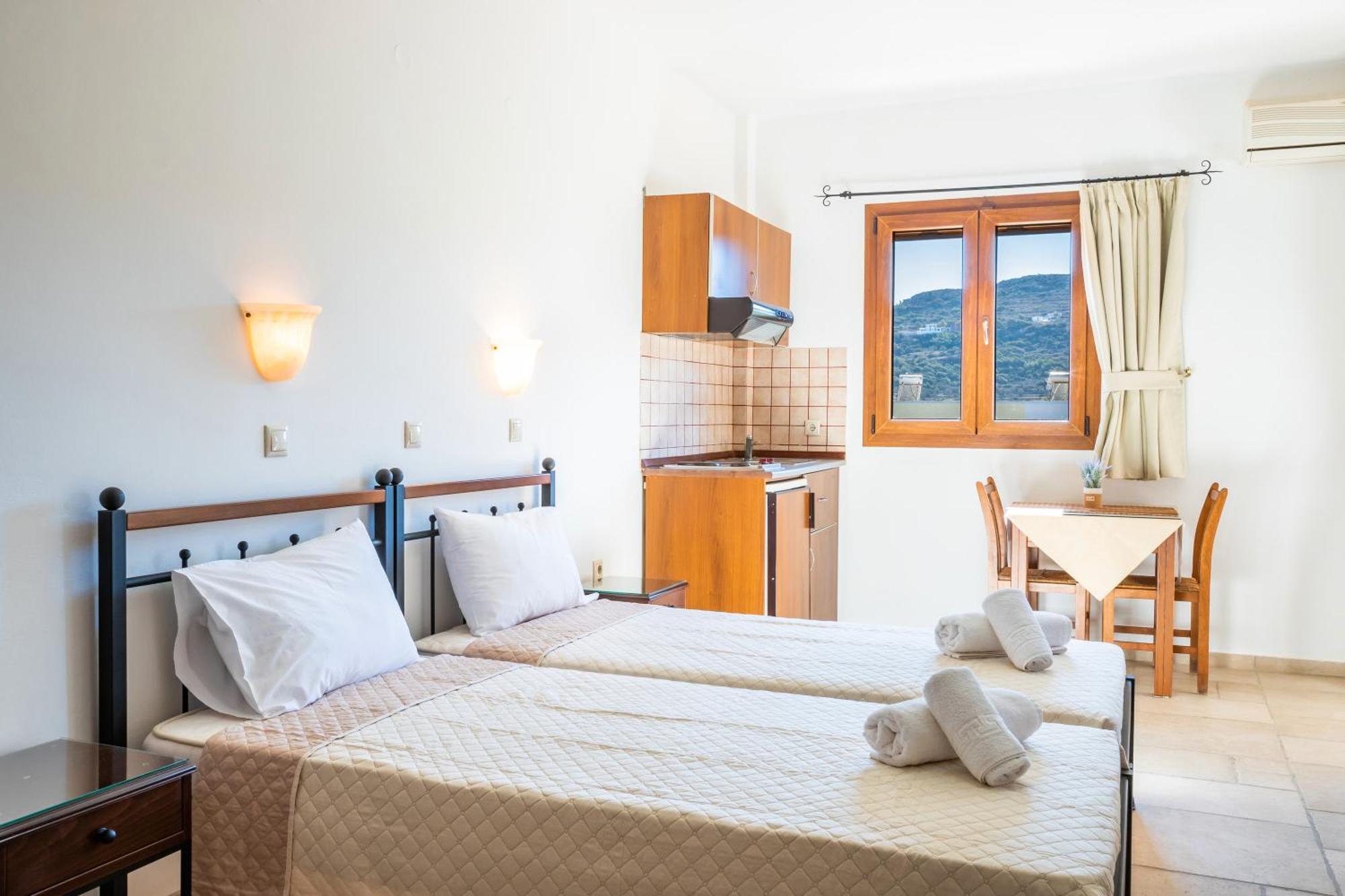 Petra Studios Karpathos Exteriör bild