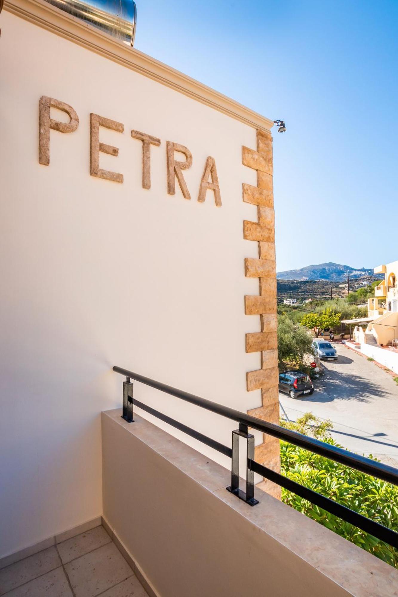 Petra Studios Karpathos Exteriör bild